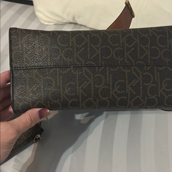 Brown Tote purse with matching wallet - Picture 6 of 11